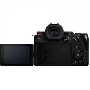 Panasonic Lumix G9 II Mirrorless Camera & LEICA DG Lens